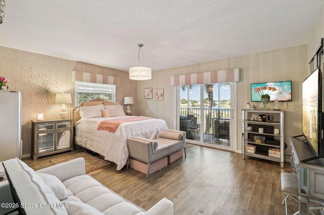 25 Vista Gardens Trail 203, Vero Beach, FL 32962