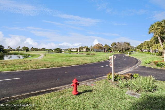 25 Vista Gardens Trail 203, Vero Beach, FL 32962