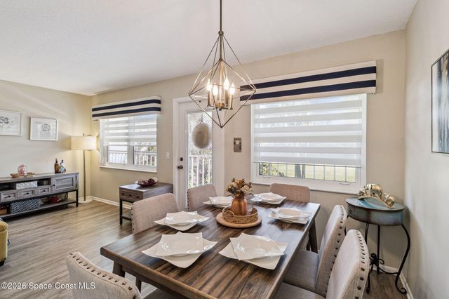 25 Vista Gardens Trail 203, Vero Beach, FL 32962