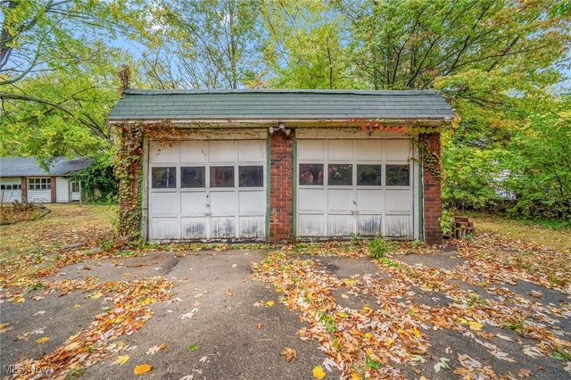 14608 Triskett Road, Cleveland, OH 44111