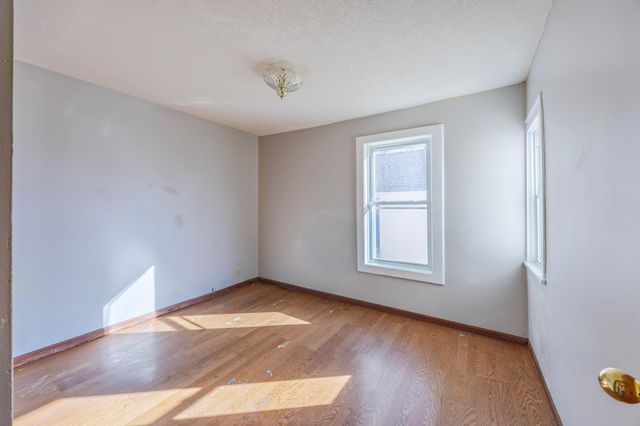 3905 Reservoir Boulevard, Columbia Heights, MN 55421