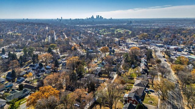 3905 Reservoir Boulevard, Columbia Heights, MN 55421