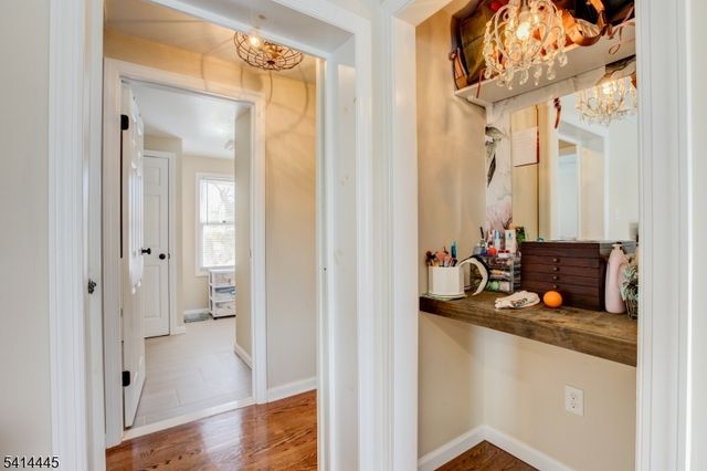 46 Walnut St, Pompton Lakes Boro, NJ 07442