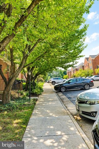 2103 DOMINION HEIGHTS CT, Falls Church, VA 22043