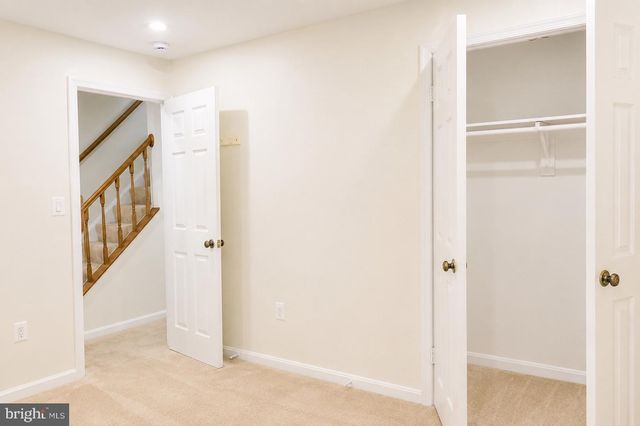 2103 DOMINION HEIGHTS CT, Falls Church, VA 22043