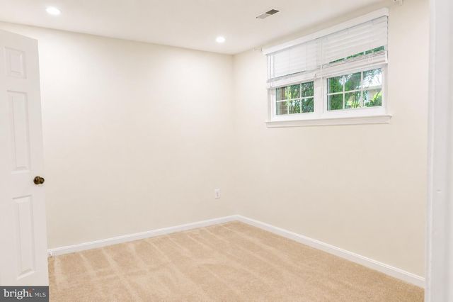 2103 DOMINION HEIGHTS CT, Falls Church, VA 22043