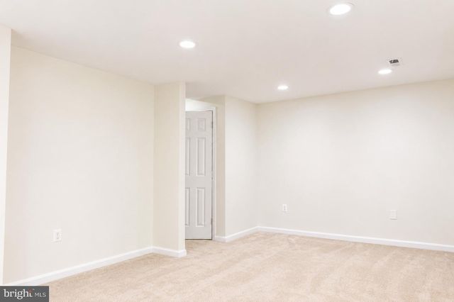 2103 DOMINION HEIGHTS CT, Falls Church, VA 22043