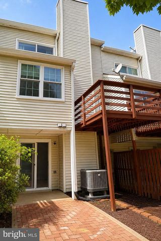 2103 DOMINION HEIGHTS CT, Falls Church, VA 22043