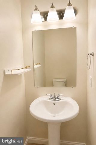 2103 DOMINION HEIGHTS CT, Falls Church, VA 22043