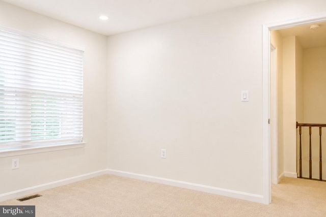 2103 DOMINION HEIGHTS CT, Falls Church, VA 22043
