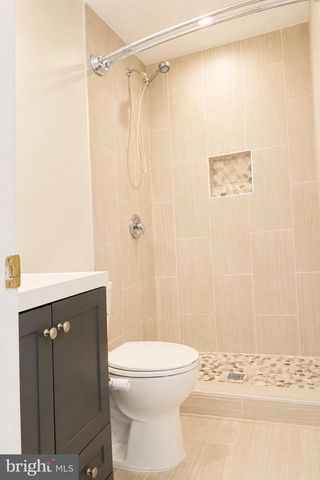 2103 DOMINION HEIGHTS CT, Falls Church, VA 22043