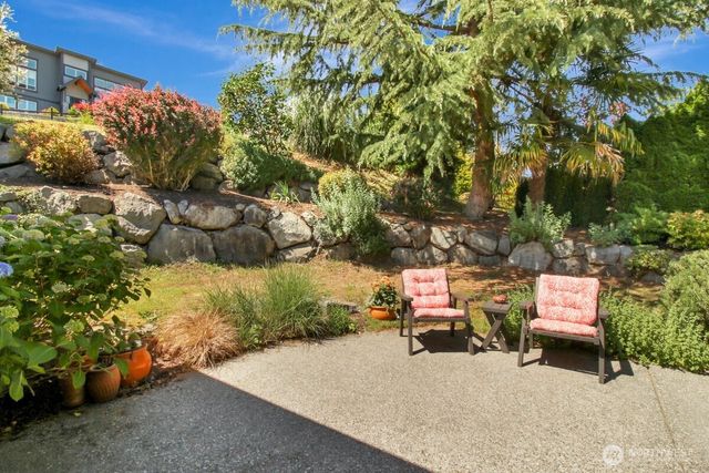 1165 Matterhorn Loop, Camano Island, WA 98282