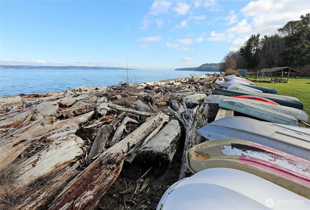 1165 Matterhorn Loop, Camano Island, WA 98282