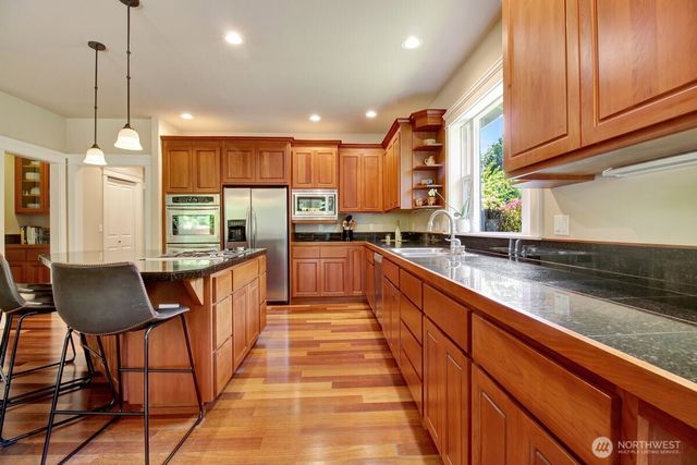 1165 Matterhorn Loop, Camano Island, WA 98282