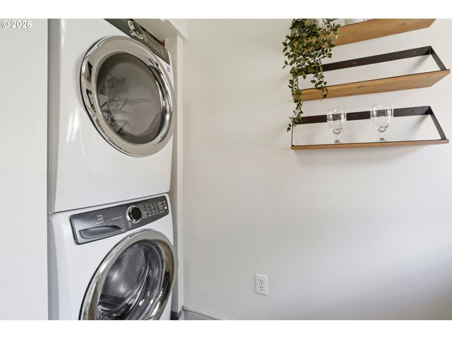 1419 Nw 23RD Ave, Portland, OR 97210