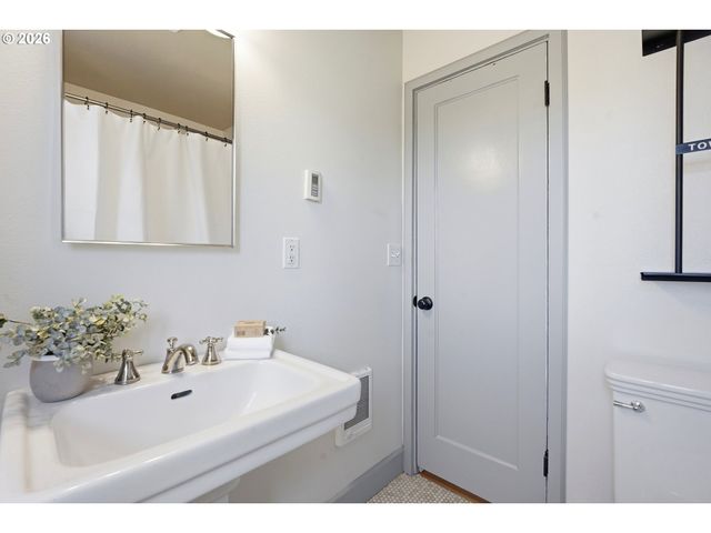 1419 Nw 23RD Ave, Portland, OR 97210