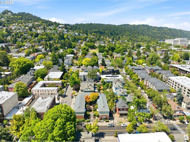 1419 Nw 23RD Ave, Portland, OR 97210