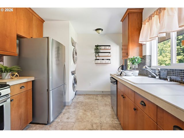 1419 Nw 23RD Ave, Portland, OR 97210