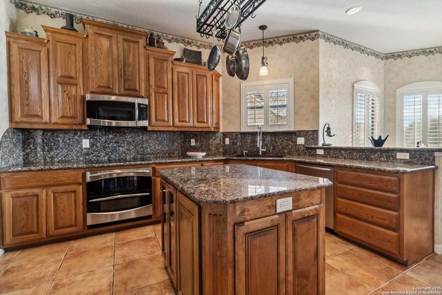 103 Arboleda, Boerne, TX 78006