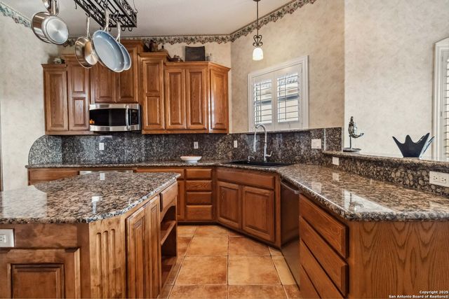 103 Arboleda, Boerne, TX 78006