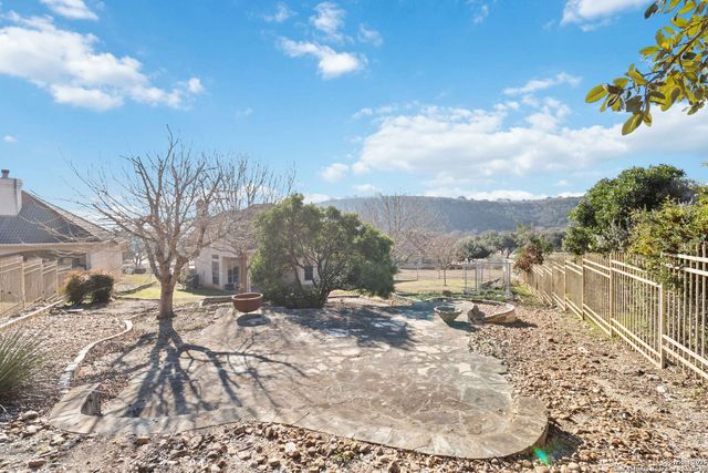 103 Arboleda, Boerne, TX 78006