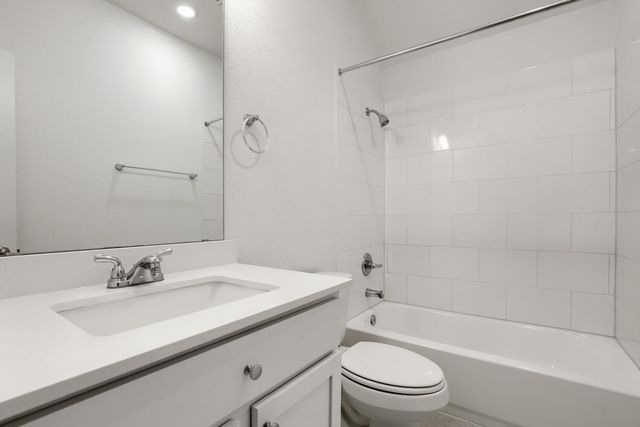 356 Brandywine RD, Hutto, TX 78634