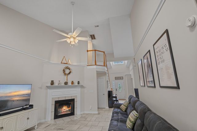 2119 Wentworth Dr., Myrtle Beach, SC 29575