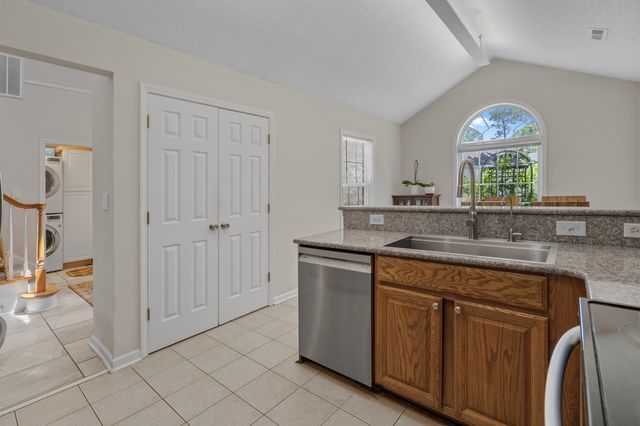 2119 Wentworth Dr., Myrtle Beach, SC 29575