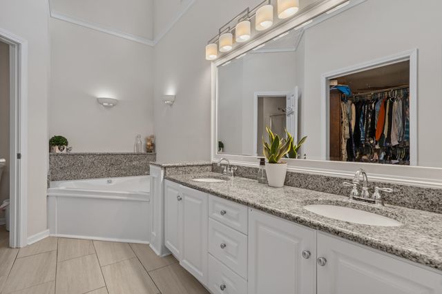 2119 Wentworth Dr., Myrtle Beach, SC 29575