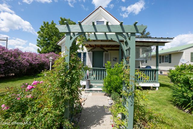 6499 Van Buren St, Bonners Ferry, ID 83805
