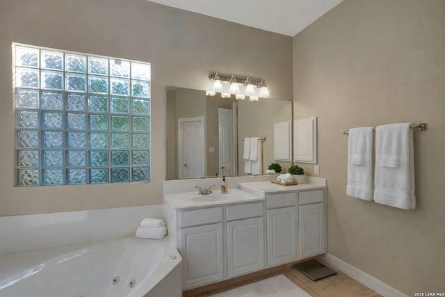 24805 Fairway Springs, San Antonio, TX 78260