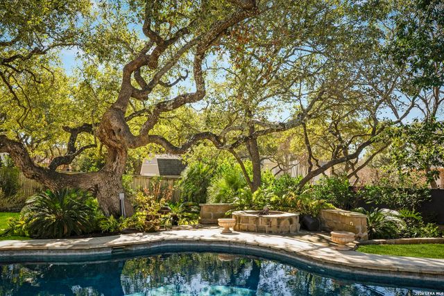 24805 Fairway Springs, San Antonio, TX 78260