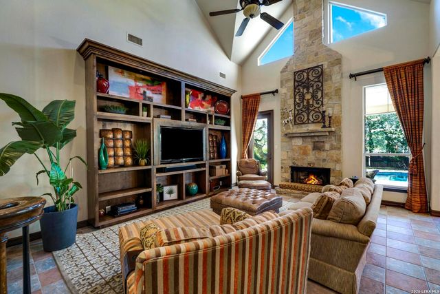 24805 Fairway Springs, San Antonio, TX 78260