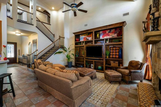 24805 Fairway Springs, San Antonio, TX 78260