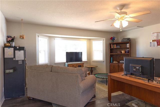 15078 Cactus, Hesperia, CA 92345