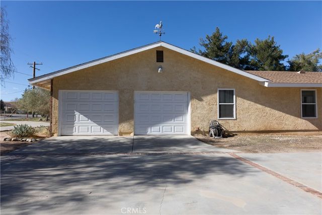 15078 Cactus, Hesperia, CA 92345