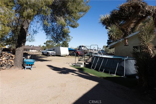 15078 Cactus, Hesperia, CA 92345