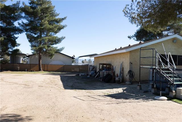 15078 Cactus, Hesperia, CA 92345