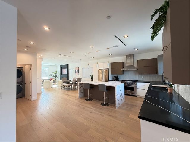 18039 Rosita, Encino, CA 91316