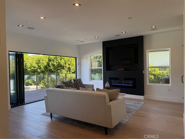 18039 Rosita, Encino, CA 91316