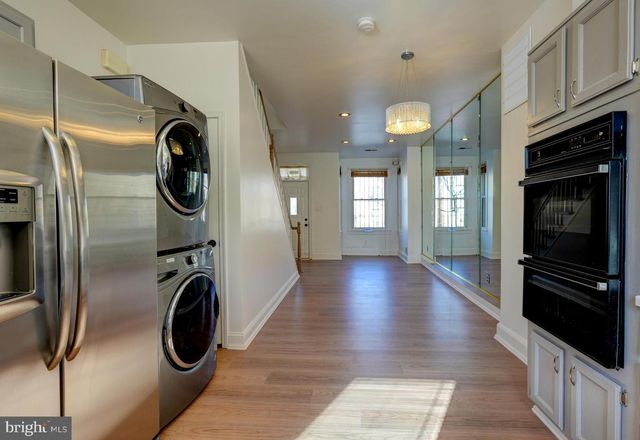 1209 I ST SE, Washington, DC 20003