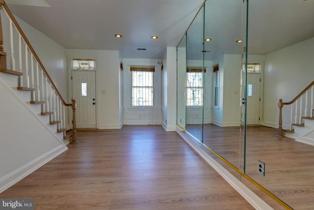 1209 I ST SE, Washington, DC 20003