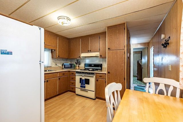 5330 BETMAR DRIVE, Zephyrhills, FL 33542