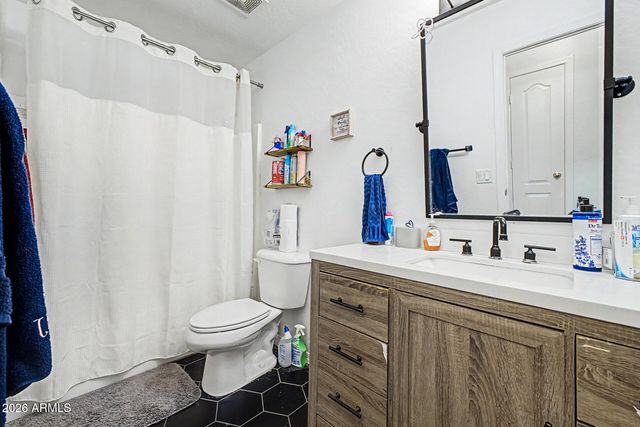 11426 W MADISEN ELLISE Drive, Surprise, AZ 85378