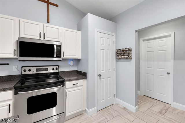 1402 NE 19th TER, Cape Coral, FL 33909