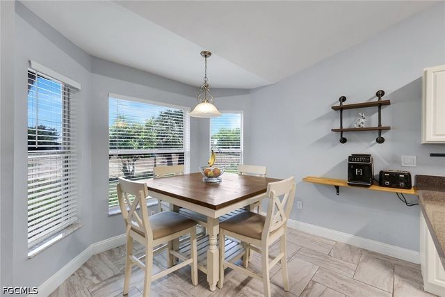 1402 NE 19th TER, Cape Coral, FL 33909