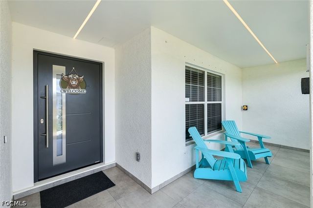 1402 NE 19th TER, Cape Coral, FL 33909
