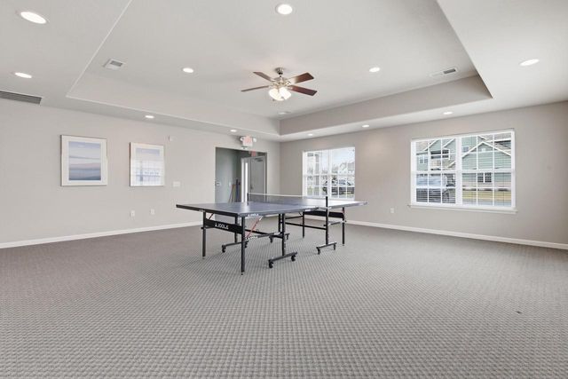W197N16894 Stonewall DRIVE, Jackson, WI 53037