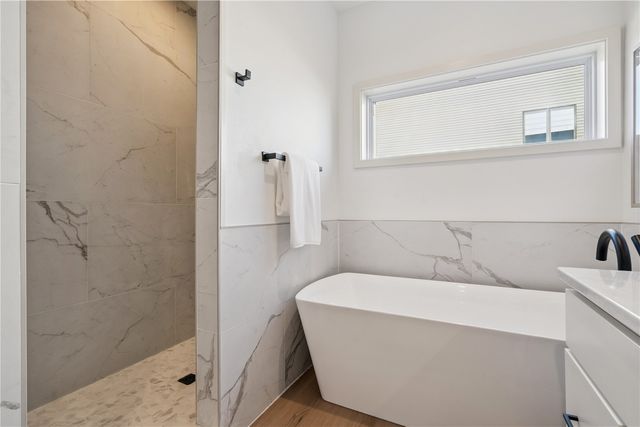 715 Cedar Bend Drive, Solon, IA 52333