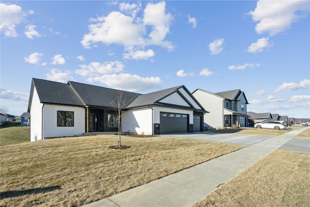 715 Cedar Bend Drive, Solon, IA 52333